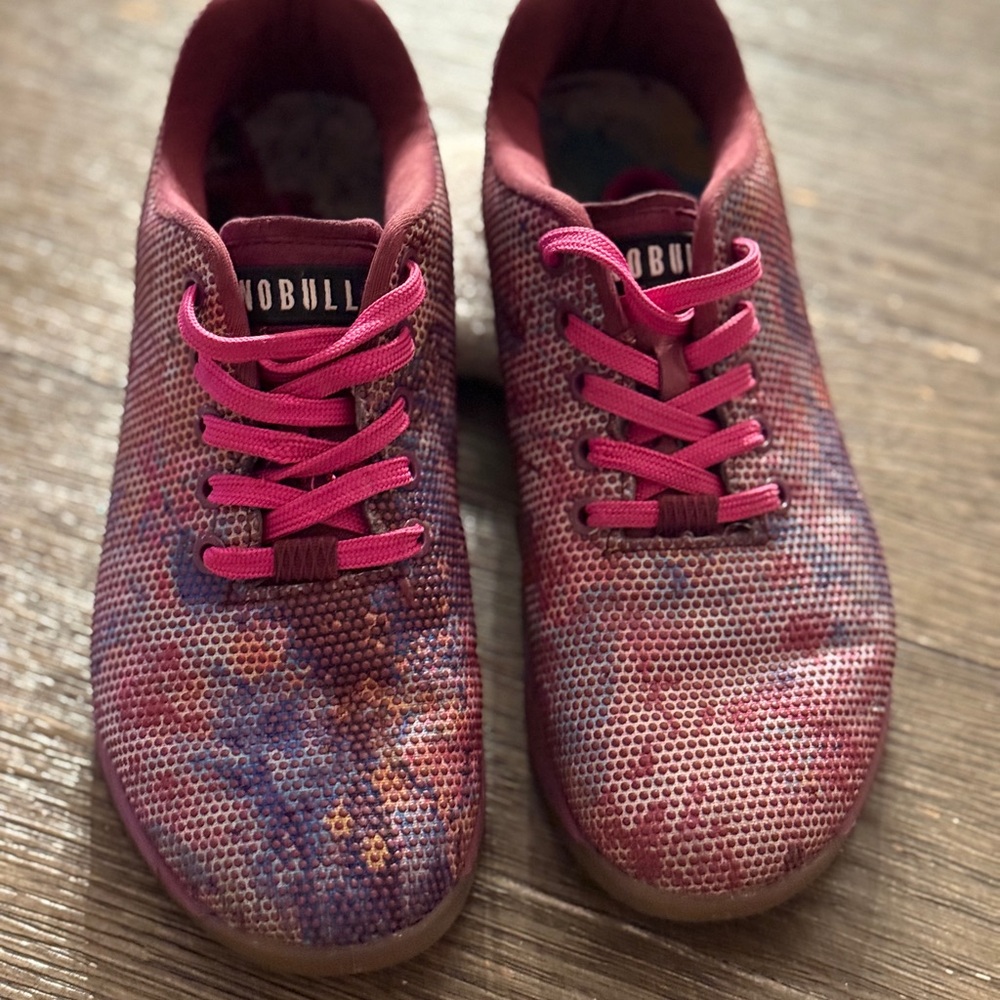 NOBULL Red and Pink Sneakers Athletic Design